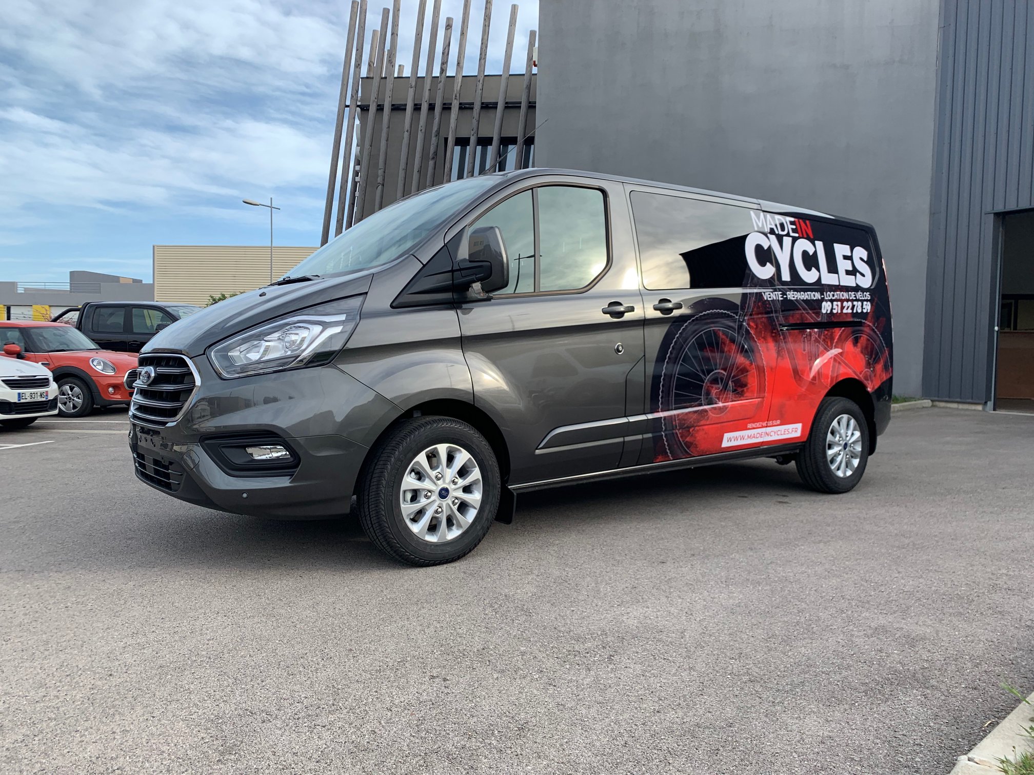 Covering automobile sur un véhicule utilitaire à Castelnau-le-Lez